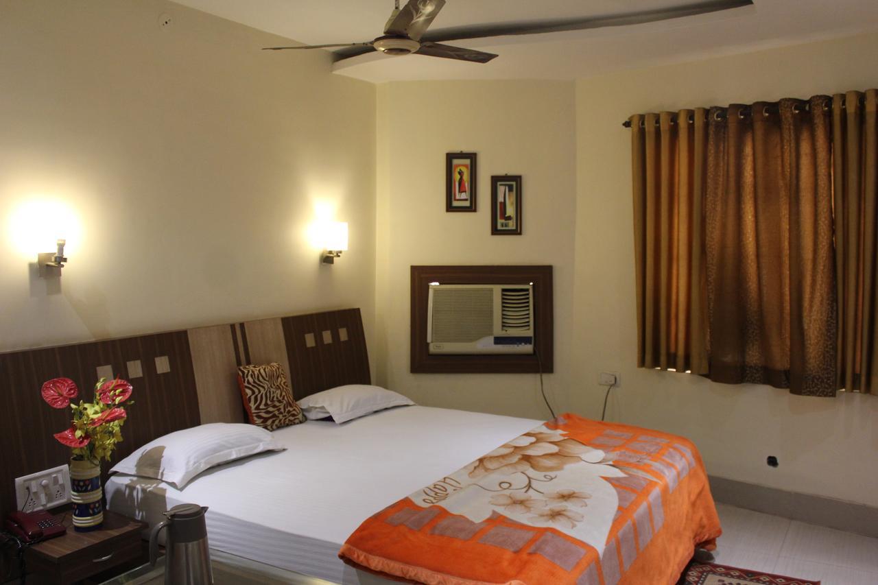 Hotel Anurag Rourkela Buitenkant foto