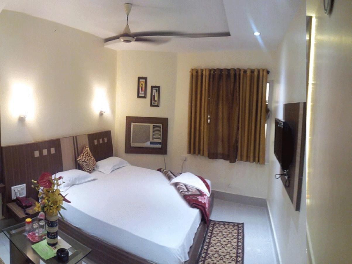 Hotel Anurag Rourkela Buitenkant foto