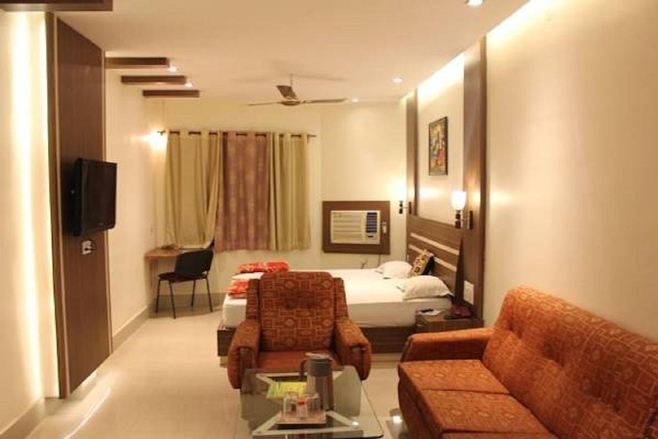 Hotel Anurag Rourkela Buitenkant foto